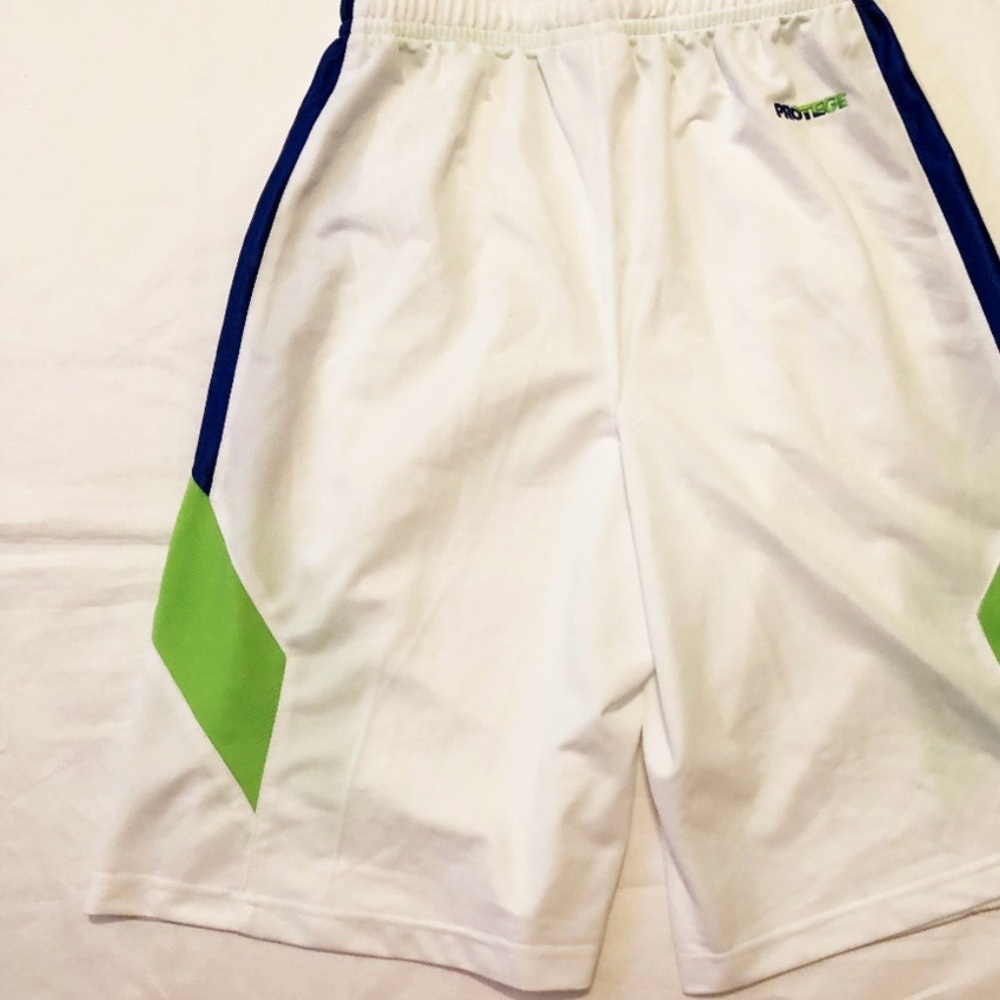 Shorts athletic mens new size M Protege polyester pockets elastic waist
